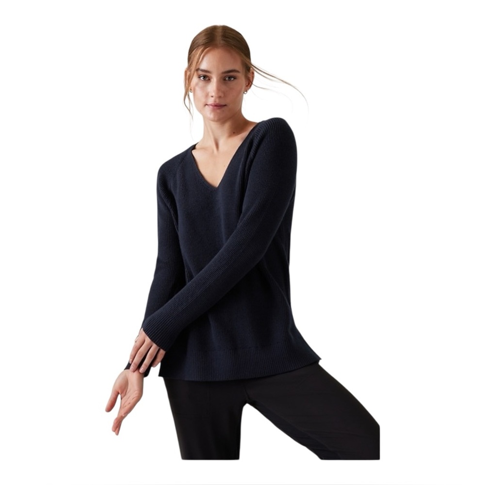 Athleta Hanover Refined V-Neck Merino Wool V-Neck Sweater